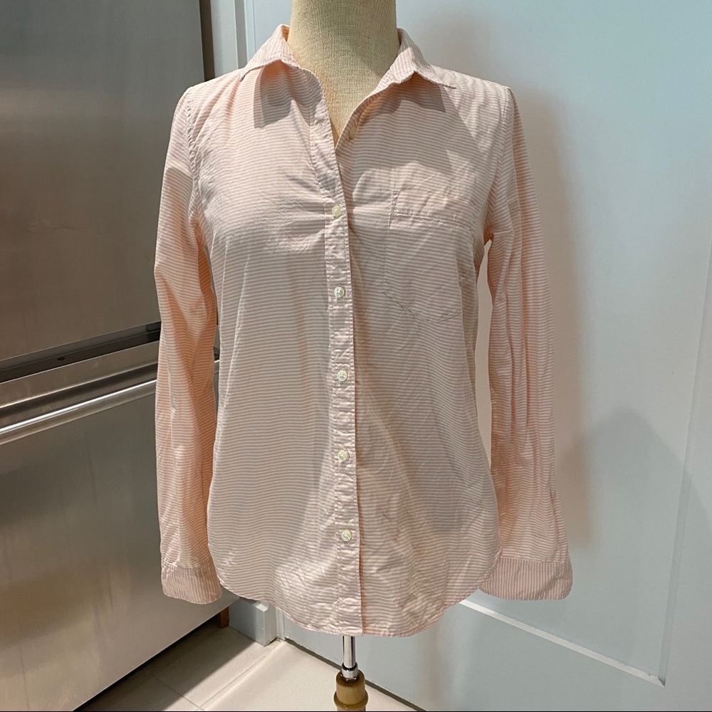 GAP Fitted Boyfriend Button Down